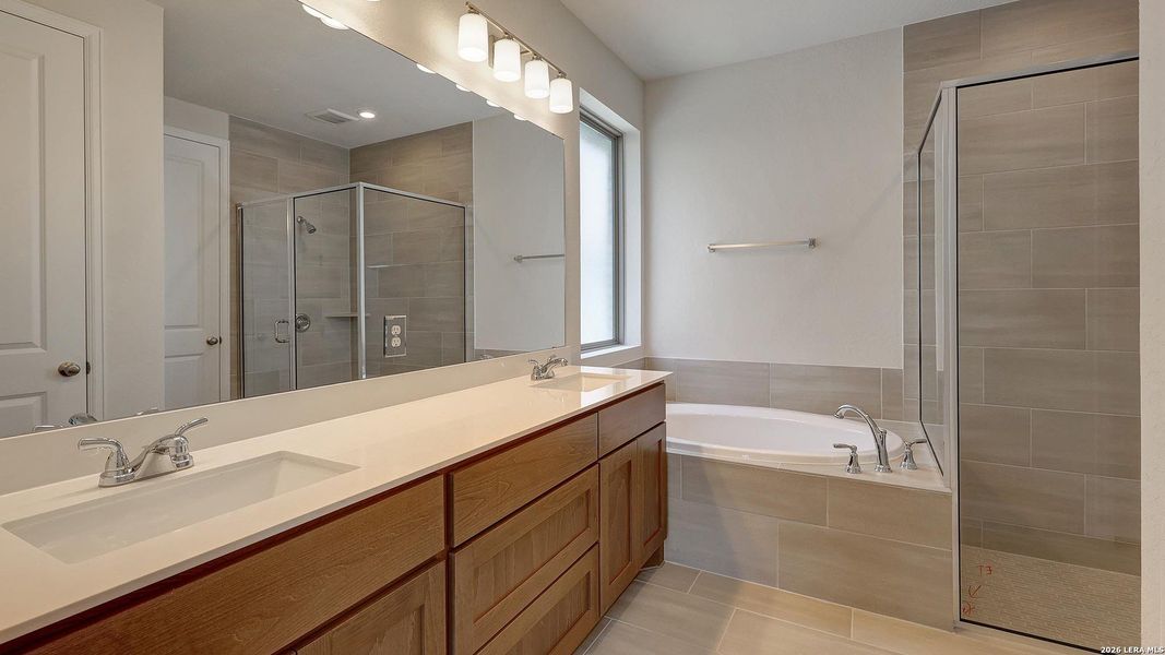 Furnished interior view inside a new home in Ladera, San Antonio (Image 10).