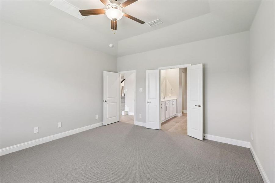 Photo is not of the actual home, but is an inspirational photo of builder’s model home and may depict options, furnishings, and/or decorator features that are not included. Photo is not of the actual home, but is an inspirational photo of builder’s model home and may depict options, furnishings, and/or decorator features that are not included.