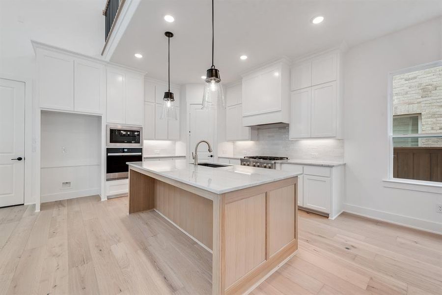 Furnished interior view inside a new home in Fields - 40' Lots, Frisco (Image 6). Furnished interior view inside a new home in Fields - 40' Lots, Frisco (Image 6).