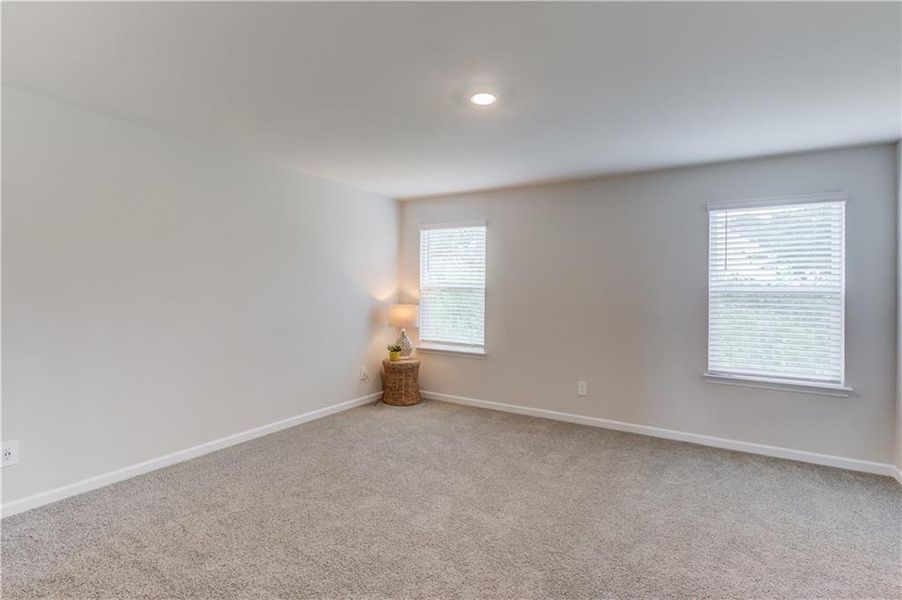 Spacious, unfurnished interior of a new home in Sweetwater Green - Royal Series, Lawrenceville (Image 28).