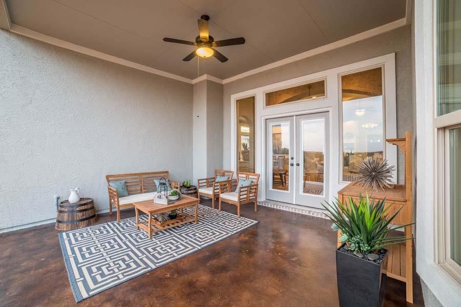 REPRESENTATIVE OF FLOOR PLAN ONLY REPRESENTATIVE OF FLOOR PLAN ONLY