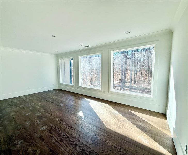 Spacious, unfurnished interior of a new home in , Lawrenceville (Image 13).