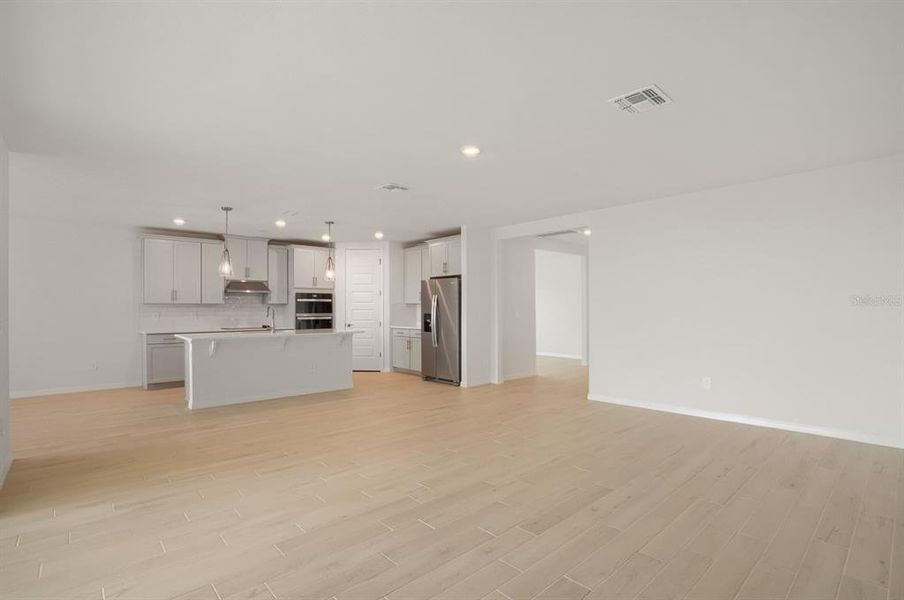 Spacious, unfurnished interior of a new home in , Bartow (Image 17). Spacious, unfurnished interior of a new home in , Bartow (Image 17).