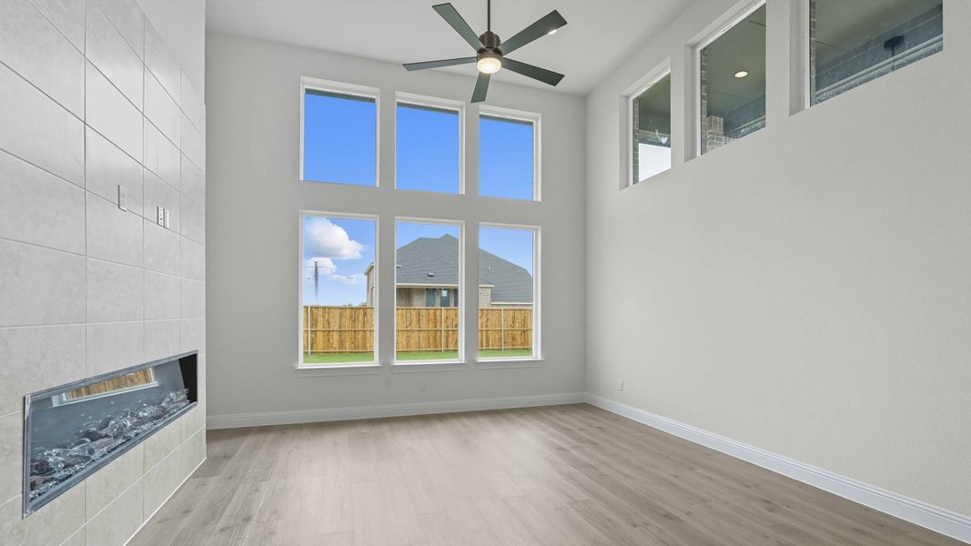 Spacious, unfurnished interior of a new home in Clearview Ranch, Royse City (Image 16).