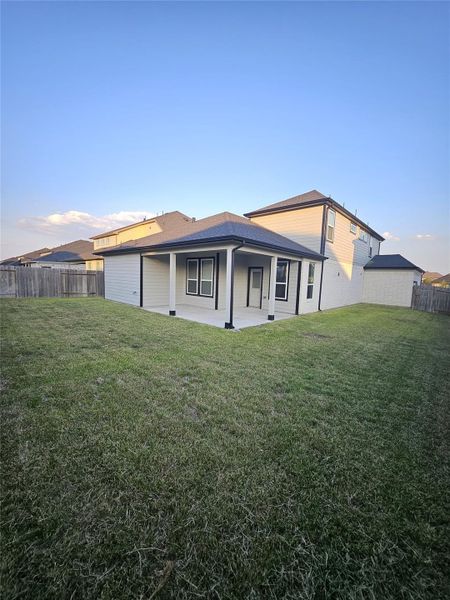Exterior details and patio area of a home in Briarwood Crossing, Rosenberg (Image 27). Exterior details and patio area of a home in Briarwood Crossing, Rosenberg (Image 27).