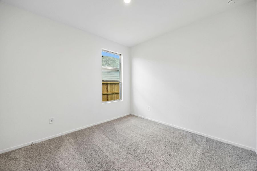 Spacious, unfurnished interior of a new home in Mavera, Conroe (Image 23).