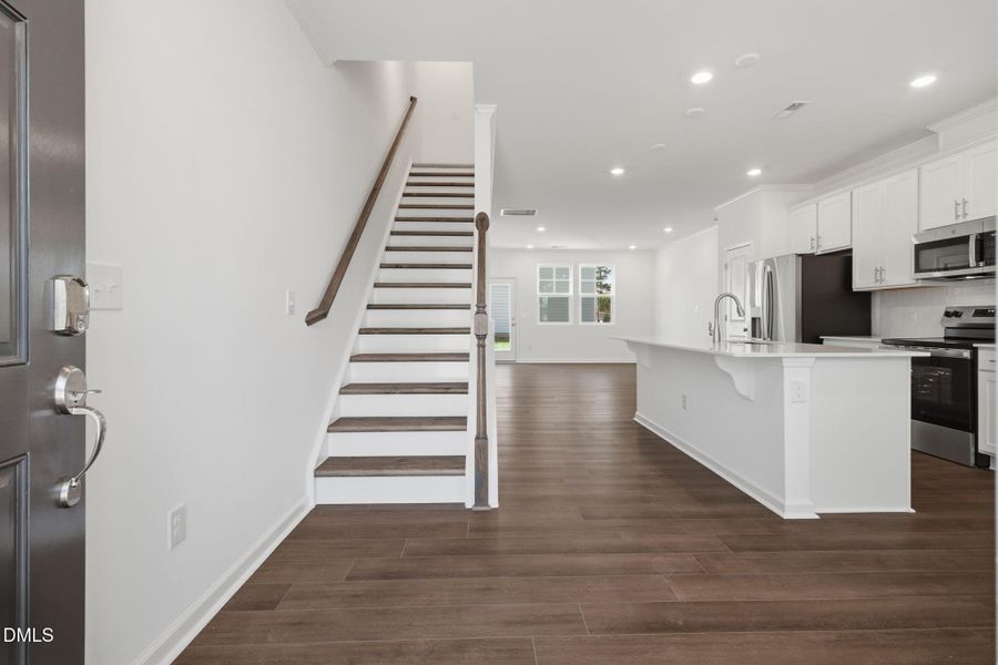 SUN_ElmGrove_Pic_Jackson_QMI_24_Stairs_1