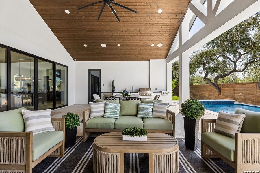 Exterior details and patio area of a home in , Leon Valley (Image 31).