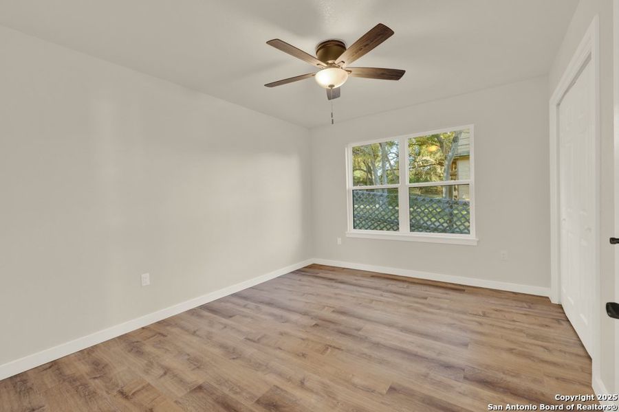 Spacious, unfurnished interior of a new home in , Canyon Lake (Image 29).