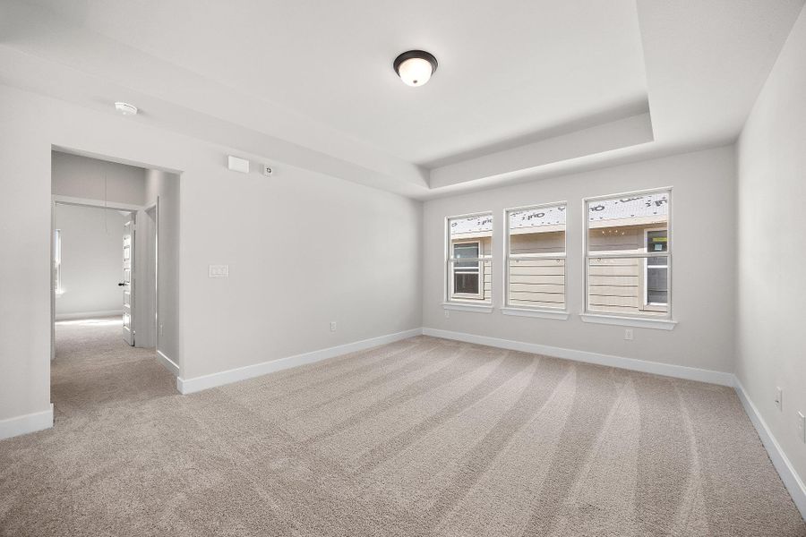 Spacious, unfurnished interior of a new home in Parmer Ranch, Georgetown (Image 30).