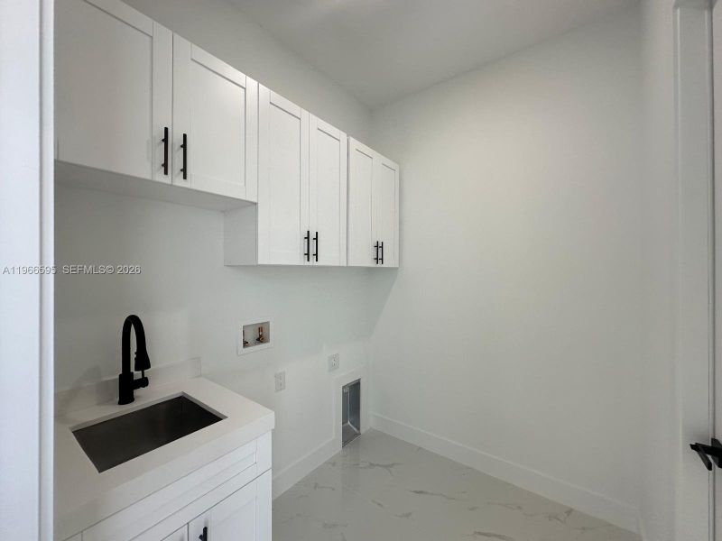 Image 25 of a home in .