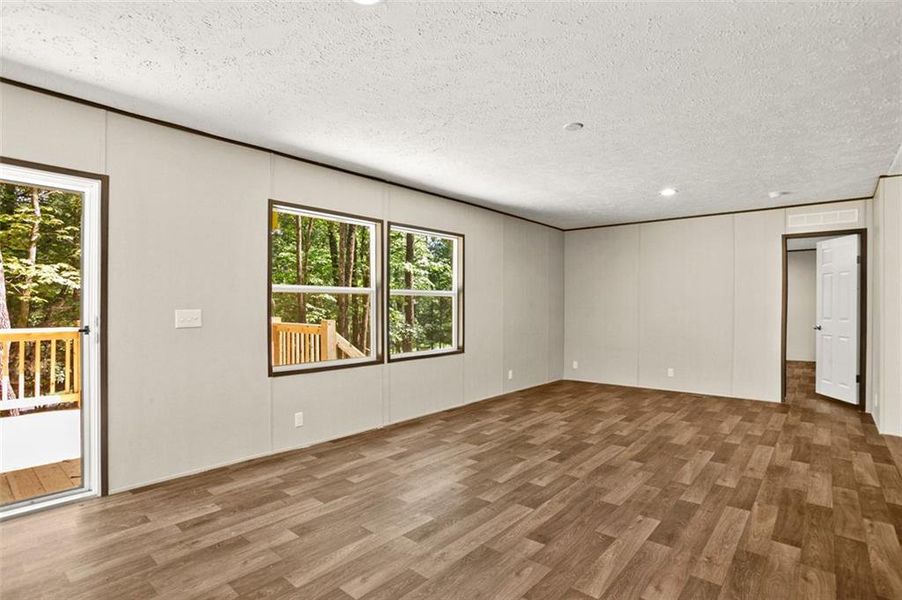 Spacious, unfurnished interior of a new home in , Ellijay (Image 15).