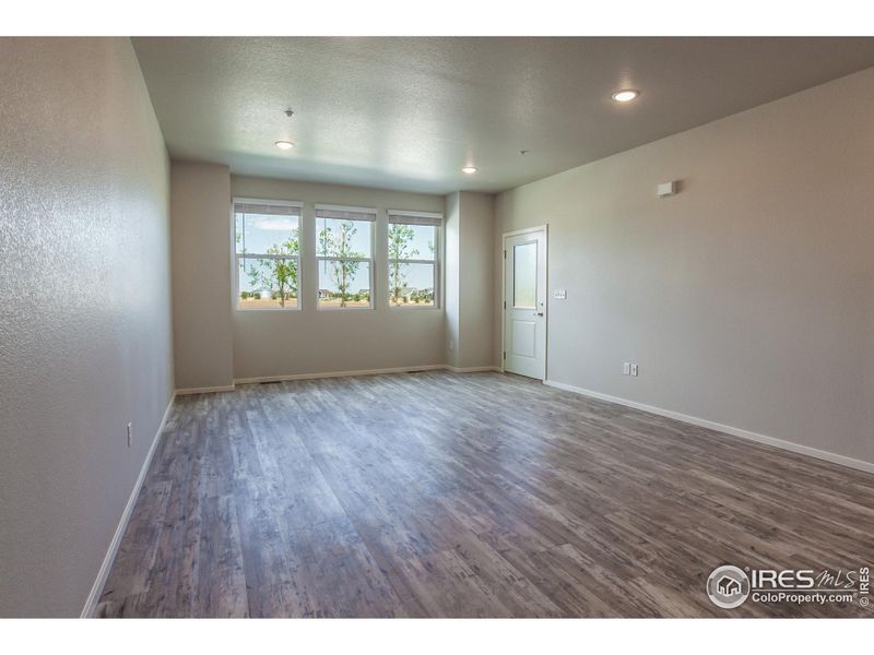 EXAMPLE PHOTO: LIVING ROOM AND DINING ROOM