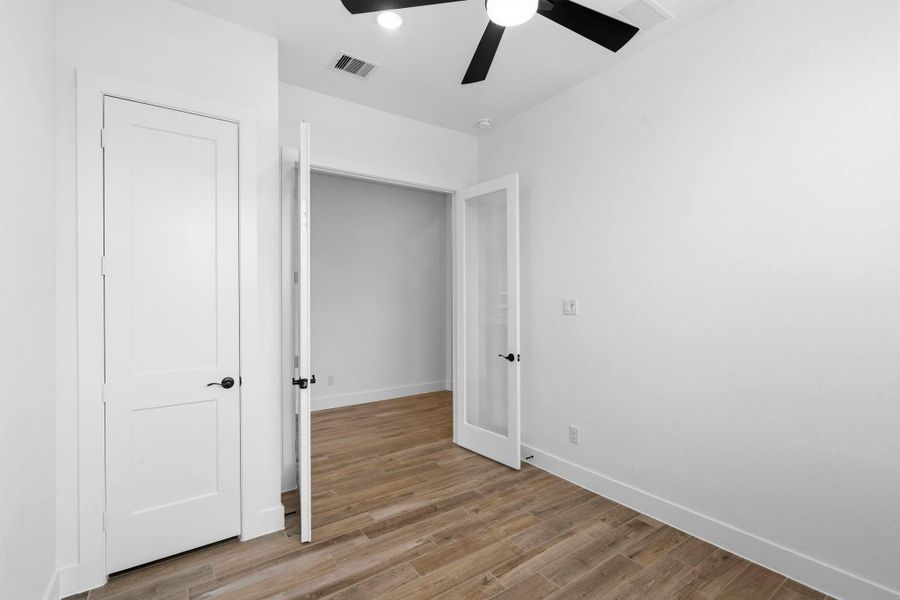 Spacious, unfurnished interior of a new home in Briarley, Montgomery (Image 29).