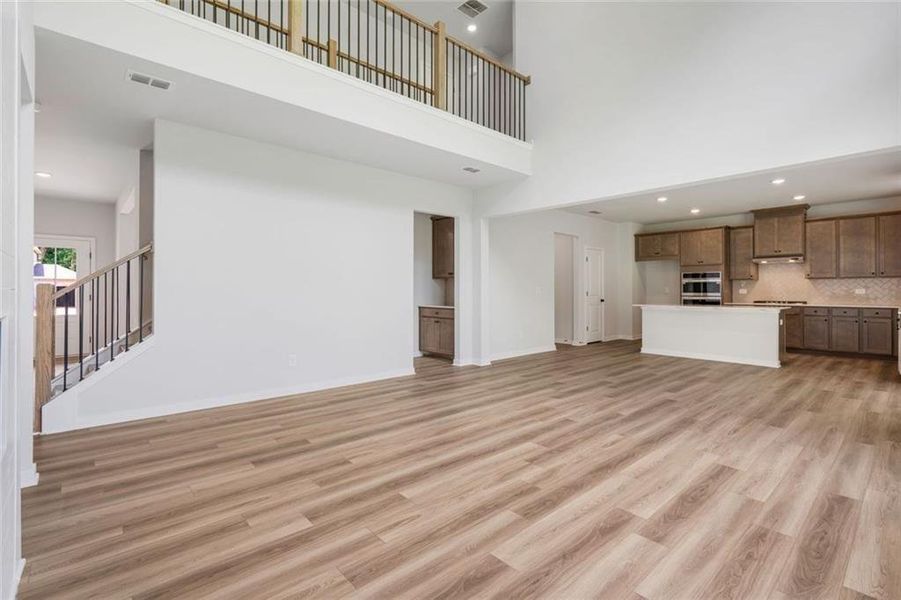 Spacious, unfurnished interior of a new home in Windsong Estates, McDonough (Image 10).