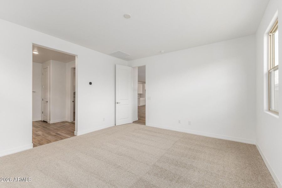 PHX_TV_Lot2013_Apple_17458_ownersbed (2)