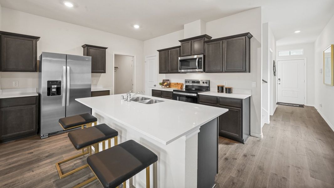 Furnished interior view inside a new home in Blaire Lake, Tyler (Image 5).