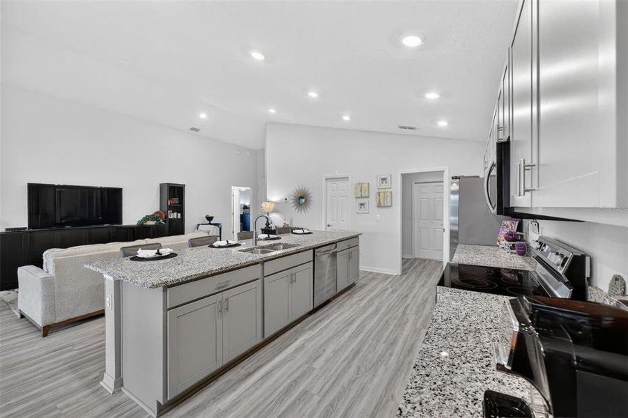 Furnished interior view inside a new home in Ridgewood, Riverview (Image 17).