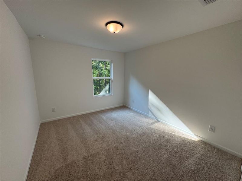 Spacious, unfurnished interior of a new home in Laurelwood, Douglasville (Image 25).