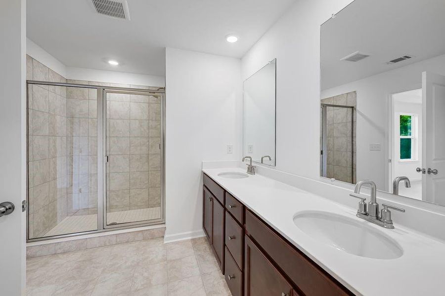 Furnished interior view inside a new home in Auburn Glen Towns, Dacula (Image 7).