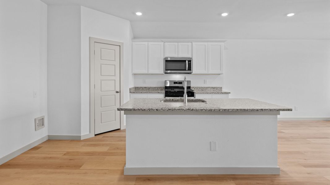 Representative furnished interior of a home built from the The Easton by D.R. Horton in Terra Vista, Lubbock (Image 6).