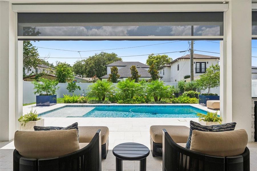 Exterior details and patio area of a home in , Orlando (Image 28).