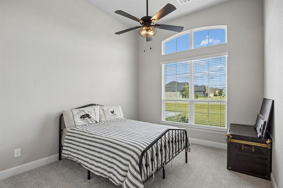 Furnished interior view inside a new home in Springside Estates, Waxahachie (Image 35). Furnished interior view inside a new home in Springside Estates, Waxahachie (Image 35).