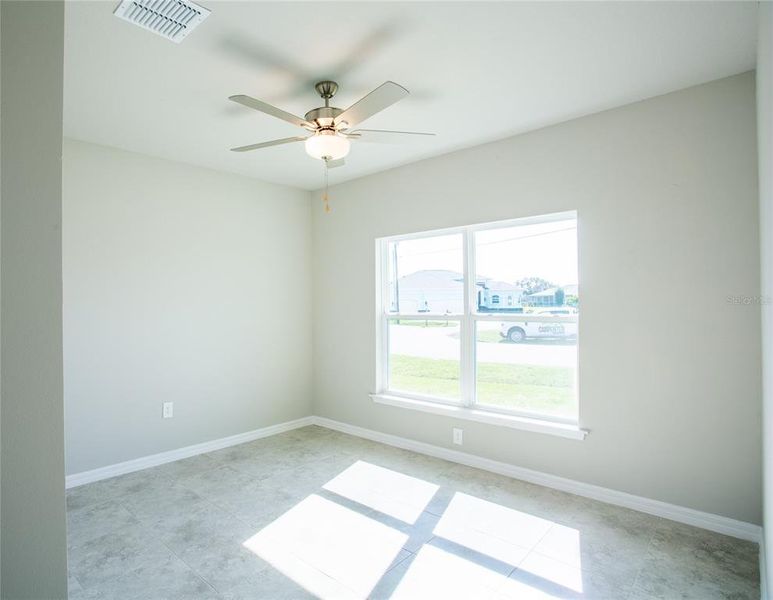 Spacious, unfurnished interior of a new home in , Punta Gorda (Image 16).