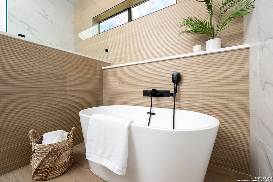 Close-up of interior finishes inside a home in , San Antonio (Image 21).