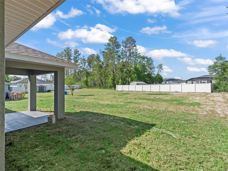 Exterior details and patio area of a home in , Ocala (Image 4).