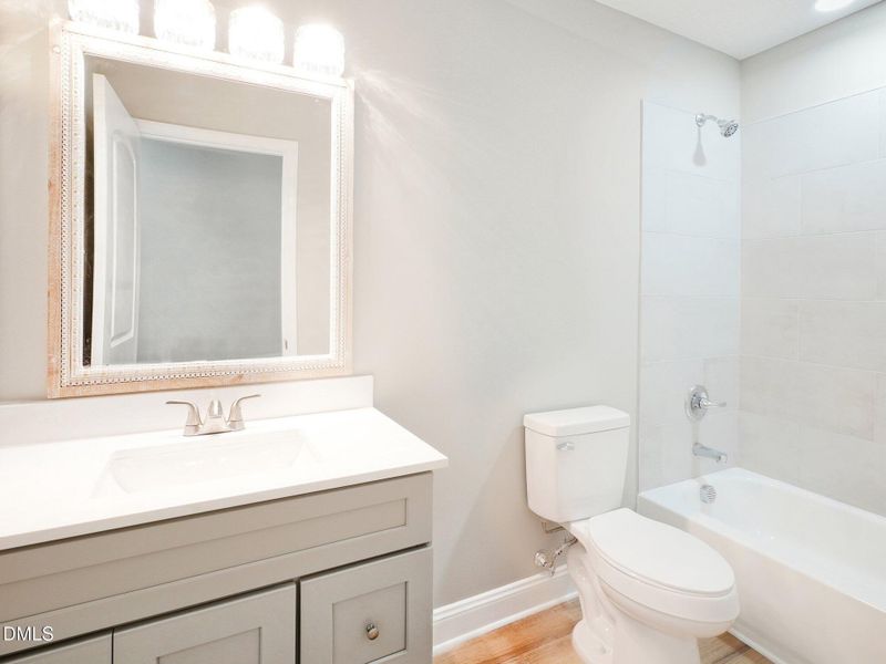 14-web-or-mls-Ridley St-S1211-014