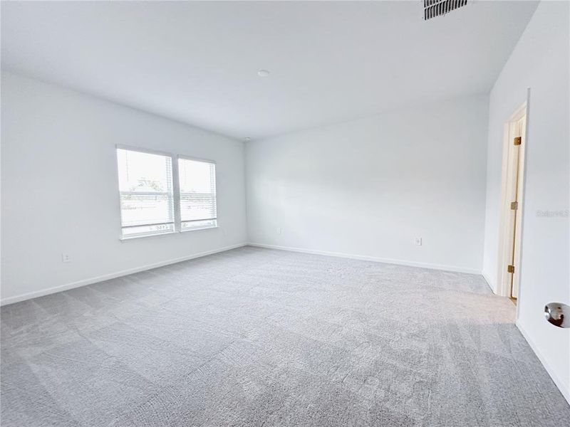 Spacious, unfurnished interior of a new home in Pioneer Ranch, Ocala (Image 11). Spacious, unfurnished interior of a new home in Pioneer Ranch, Ocala (Image 11).