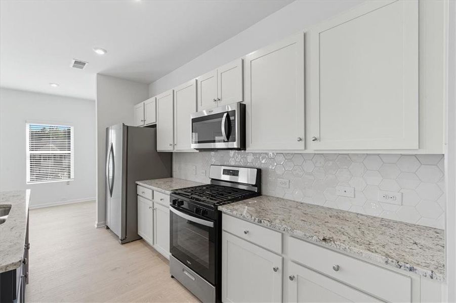 Furnished interior view inside a new home in Park Center Pointe, Austell (Image 7).