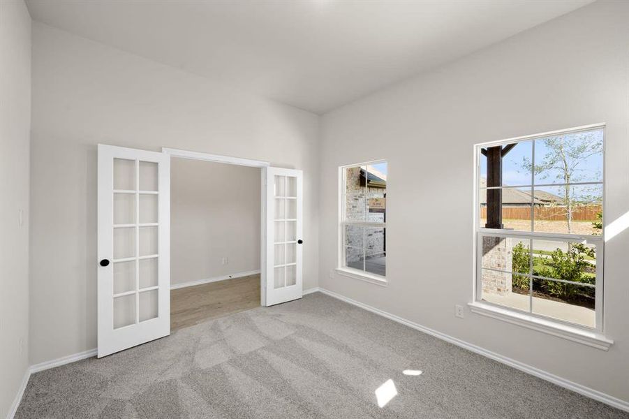 Spacious, unfurnished interior of a new home in Summer Crest, Fort Worth (Image 20).