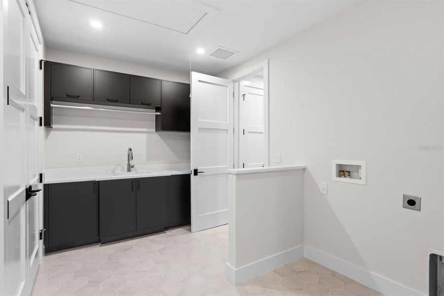 Furnished interior view inside a new home in , Tampa (Image 59). Furnished interior view inside a new home in , Tampa (Image 59).