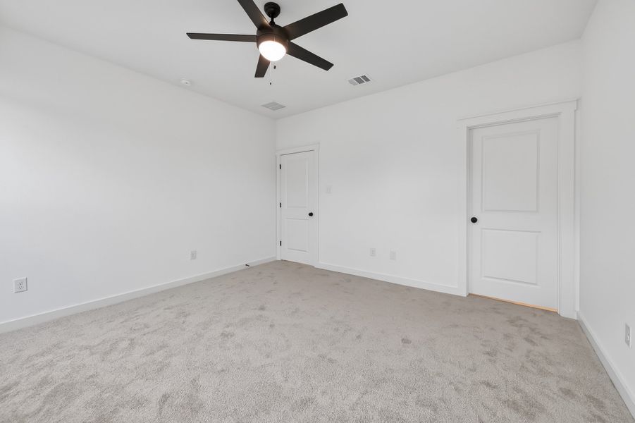 Spacious, unfurnished interior of a new home in Mostyn Springs, Magnolia (Image 24).