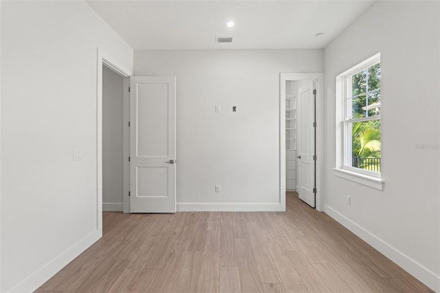 Spacious, unfurnished interior of a new home in Southern Hills Plantation, Brooksville (Image 20). Spacious, unfurnished interior of a new home in Southern Hills Plantation, Brooksville (Image 20).