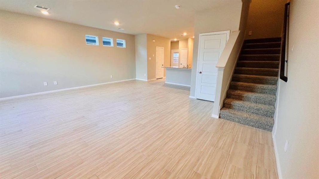 Spacious, unfurnished interior of a new home in Orchard Village, Fort Worth (Image 20). Spacious, unfurnished interior of a new home in Orchard Village, Fort Worth (Image 20).