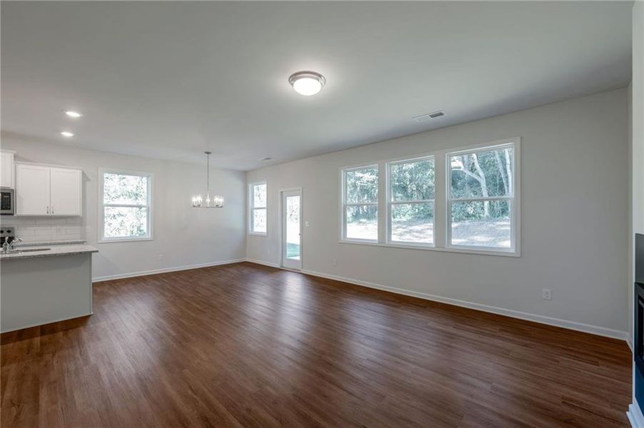 Spacious, unfurnished interior of a new home in , Calhoun (Image 13).