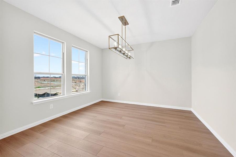 Spacious, unfurnished interior of a new home in Lily Creek at Sutton Fields, Aubrey (Image 21). Spacious, unfurnished interior of a new home in Lily Creek at Sutton Fields, Aubrey (Image 21).