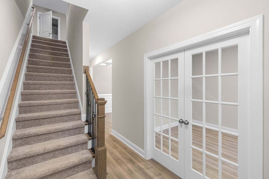 Flex Room with 15-Lite French Doors Option