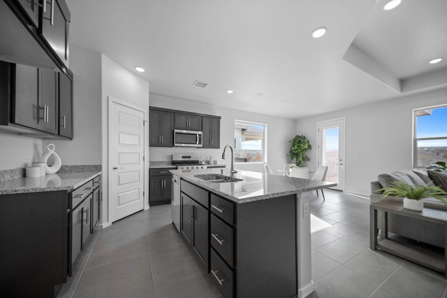 Representative furnished interior of a home built from the Prado by Hakes Brothers in Summer Sky North, El Paso (Image 4).