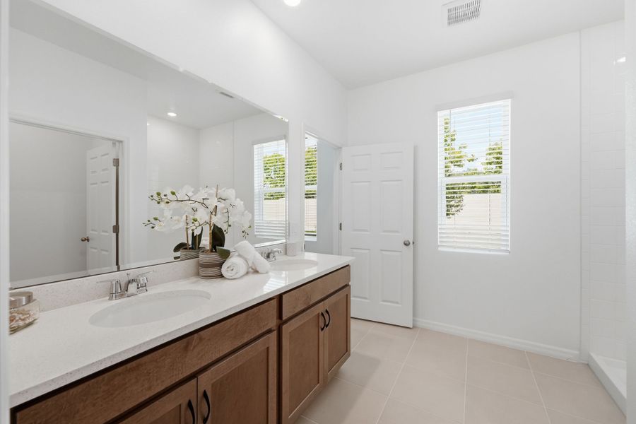 Furnished interior view inside a new home in Marion Ridge, Haines City (Image 5).