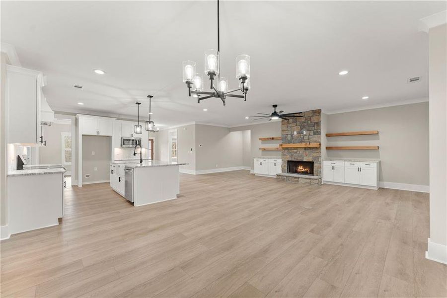 Spacious, unfurnished interior of a new home in , Clarkesville (Image 11).