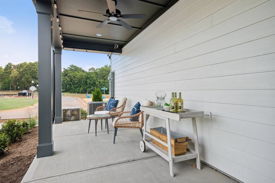 Representative exterior details of a home built from the Torrence by Tri Pointe Homes in Seven Oaks, Belmont (Image 23).