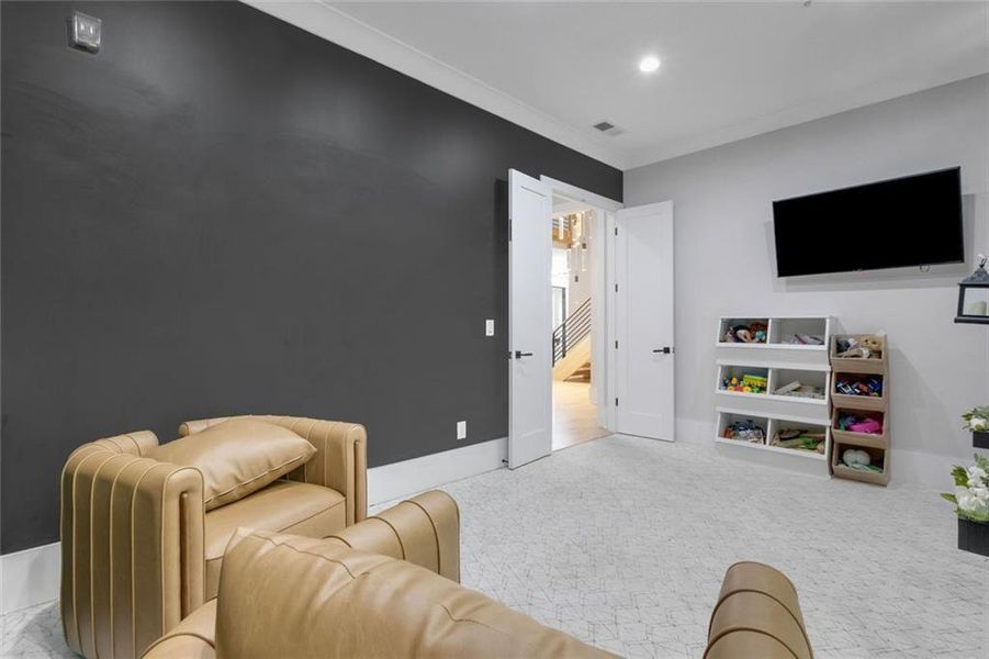 Furnished interior view inside a new home in , Roswell (Image 73).