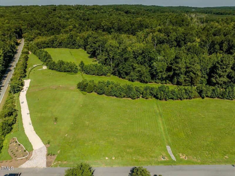 02-002-33VersaillesLn-Lot02-20250728