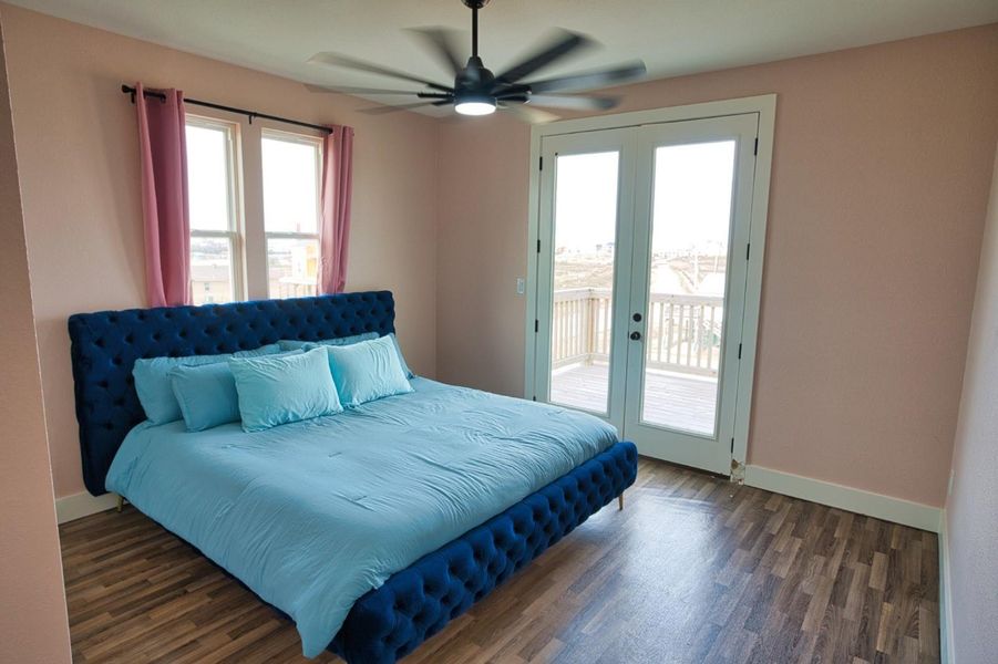 Furnished interior view inside a new home in , Surfside Beach (Image 8).