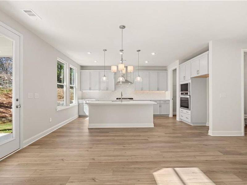 Spacious, unfurnished interior of a new home in Melody Lakeside Estates, Buford (Image 21).