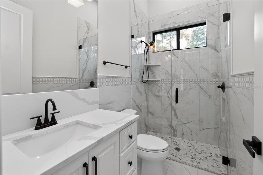 Furnished interior view inside a new home in , Port Charlotte (Image 68).